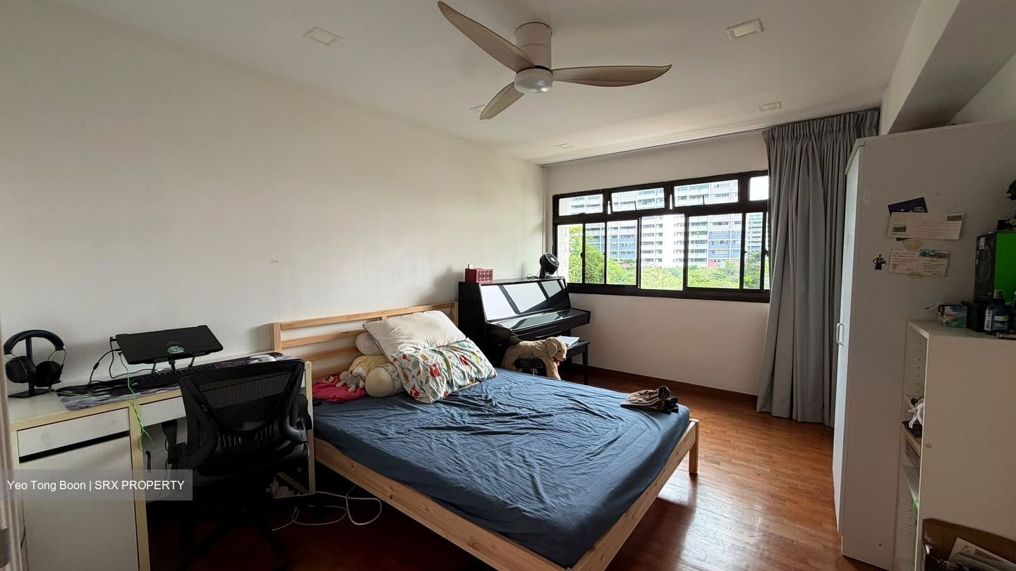 Blk 940 Hougang Street 92 (Hougang), HDB Executive #619010341